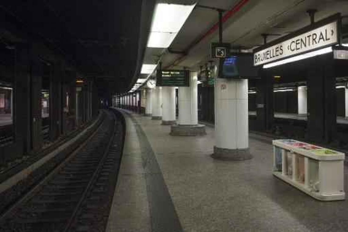 Eén van zes sporen op Noord-Zuidverbinding geblokkeerd