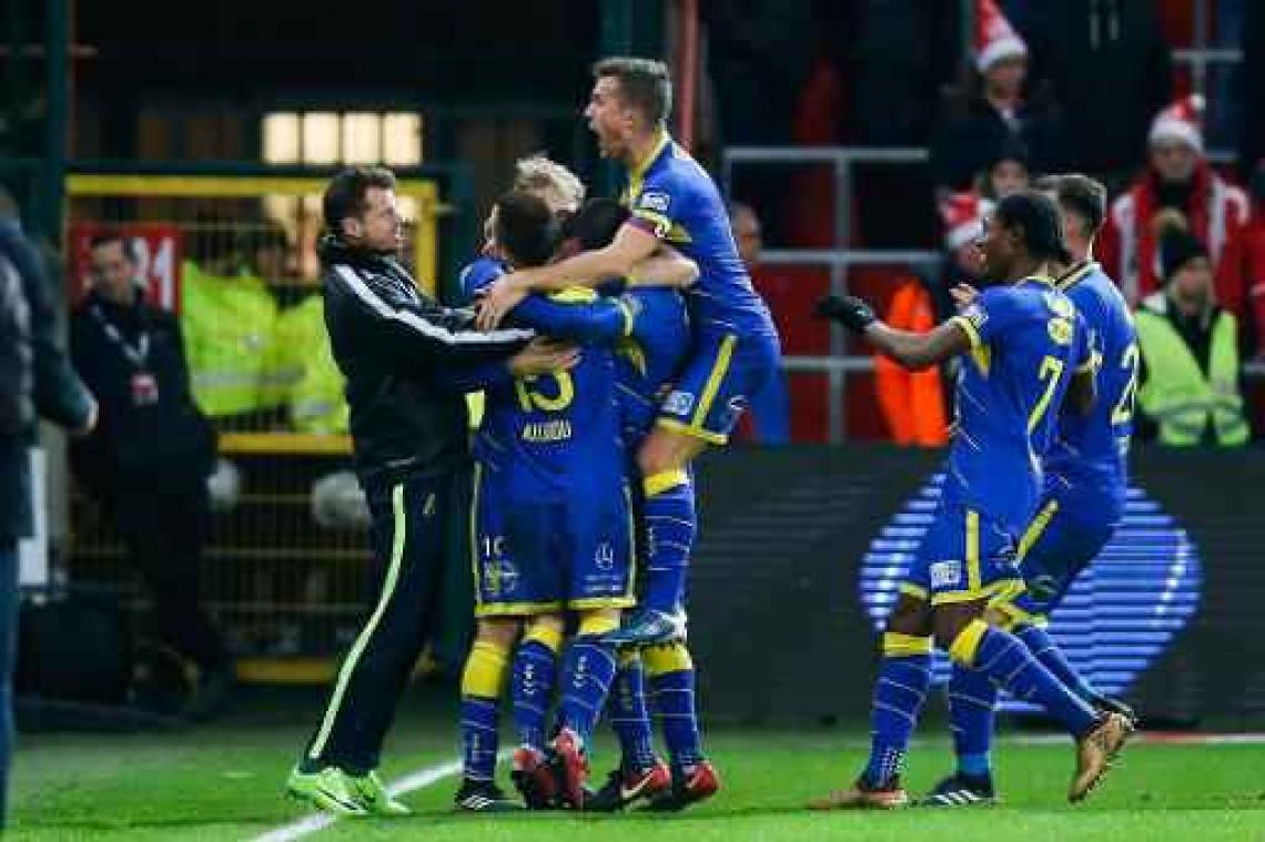 Jupiler Pro League - Standard en STVV delen de punten na slappe partij