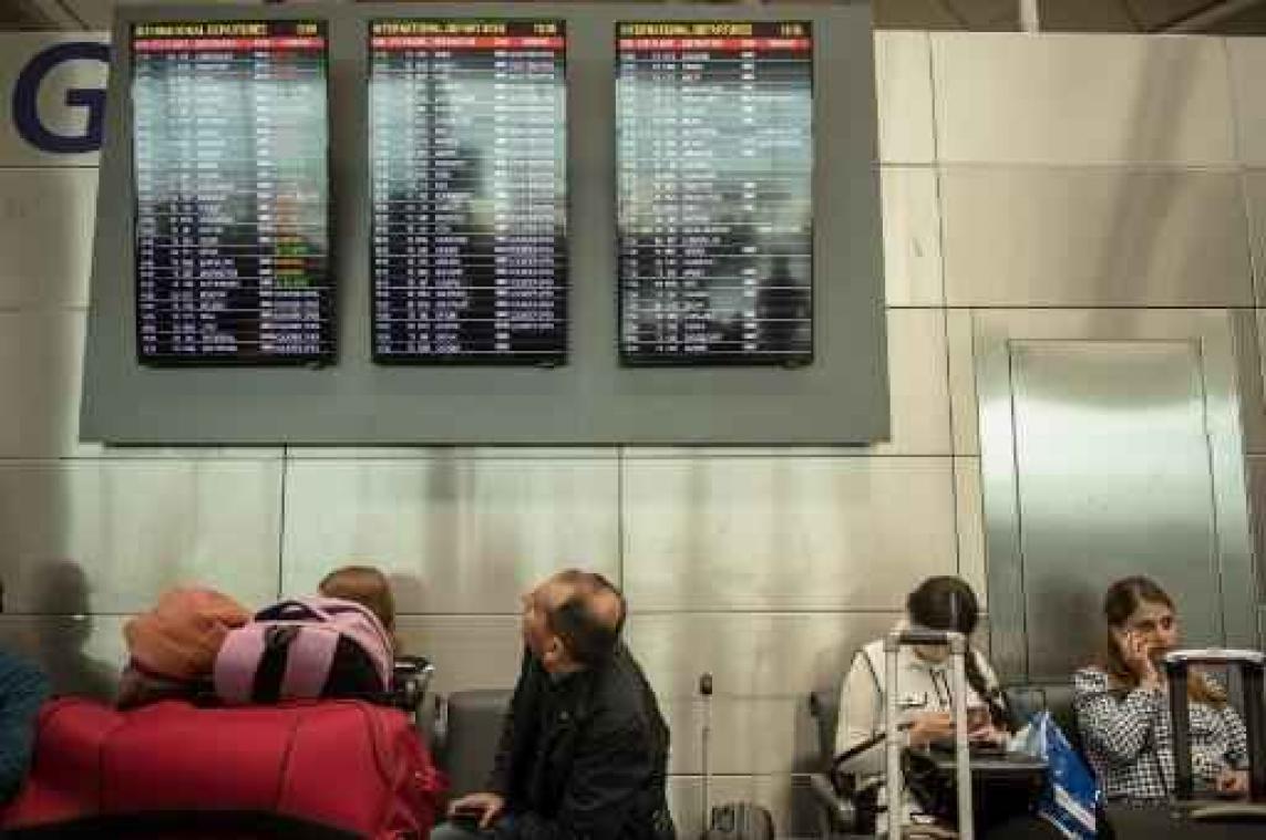 Politie in luchthaven Istanboel controleert passagiers uit Nederland met honden
