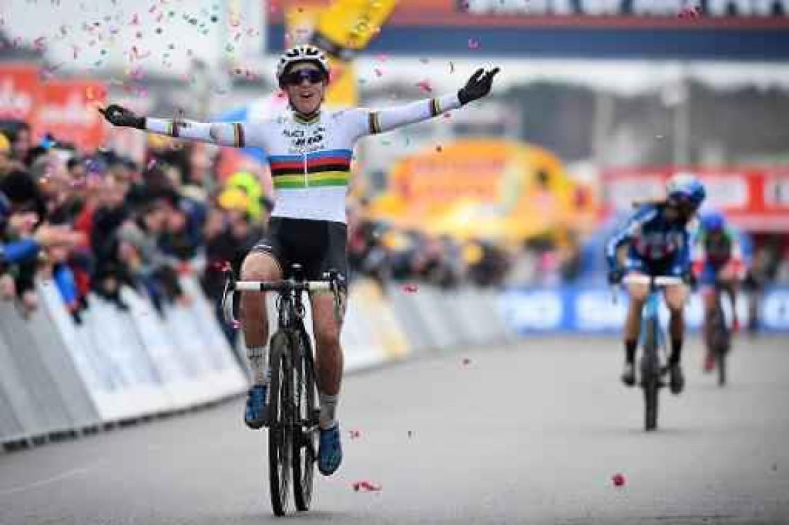 Sanne Cant boekt honderdste profzege in Heusden-Zolder