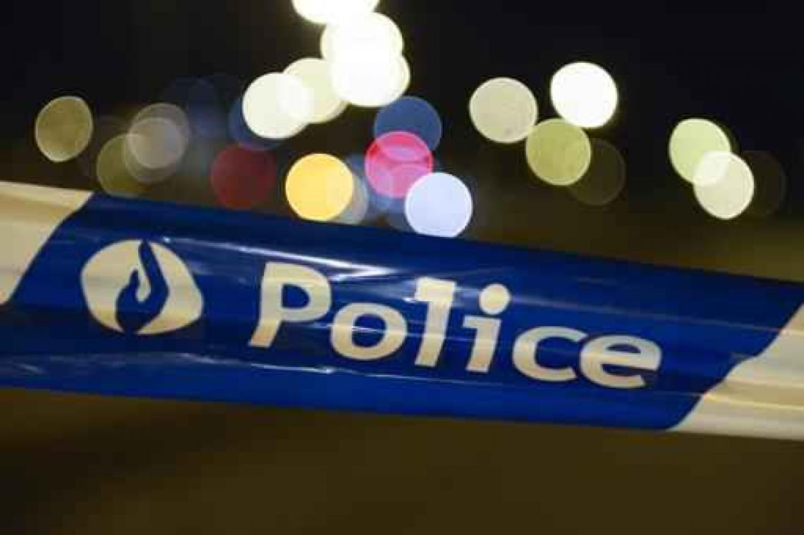 Drie voertuigen federale spoorwegpolitie in brand gestoken aan station Brussel-Zuid
