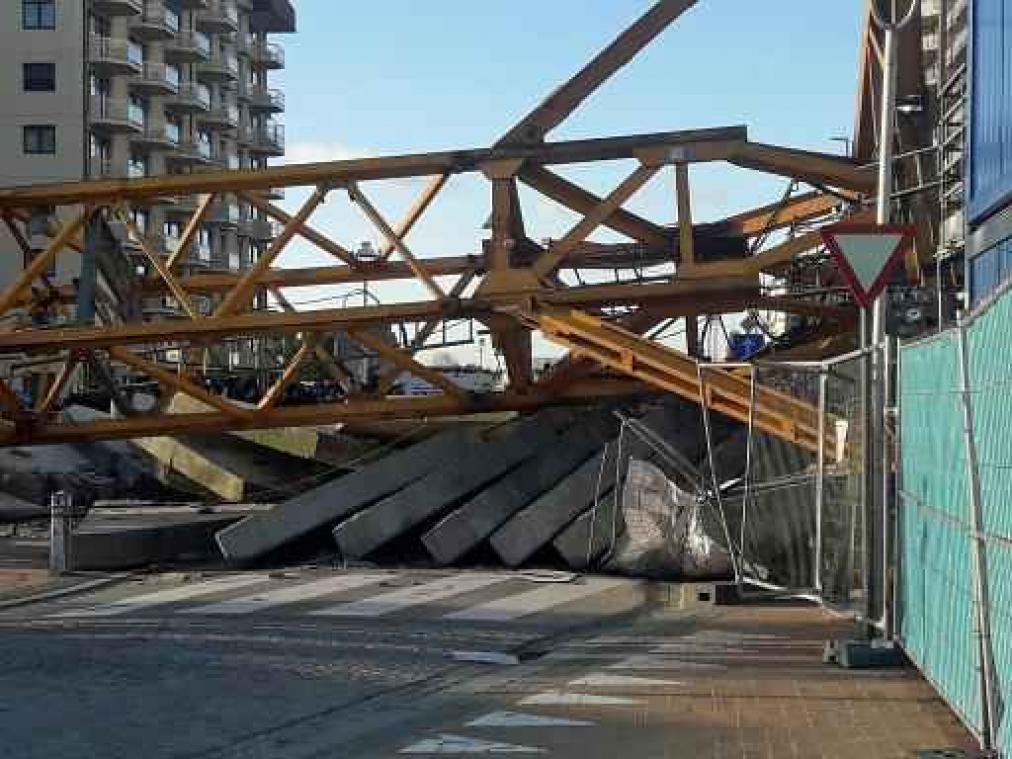 Onderzoek naar dodelijk ongeval met omgewaaide torenkraan in Nieuwpoort