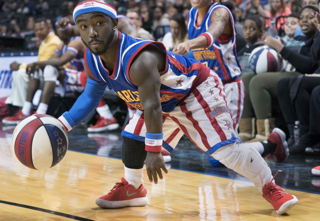 De nieuwste ster van de Harlem Globetrotters is amper 1m35