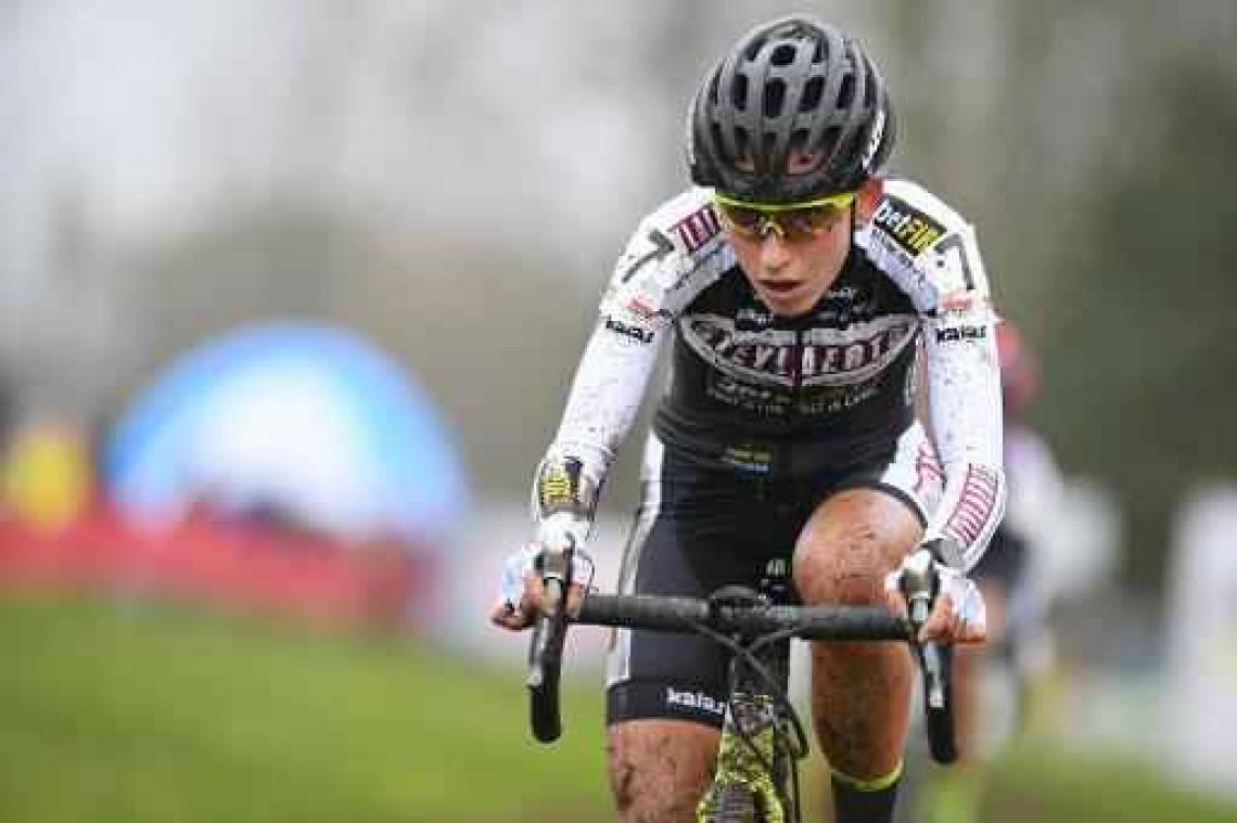 Alice Maria Arzuffi triomfeert bij de vrouwen in Brico Cross Bredene