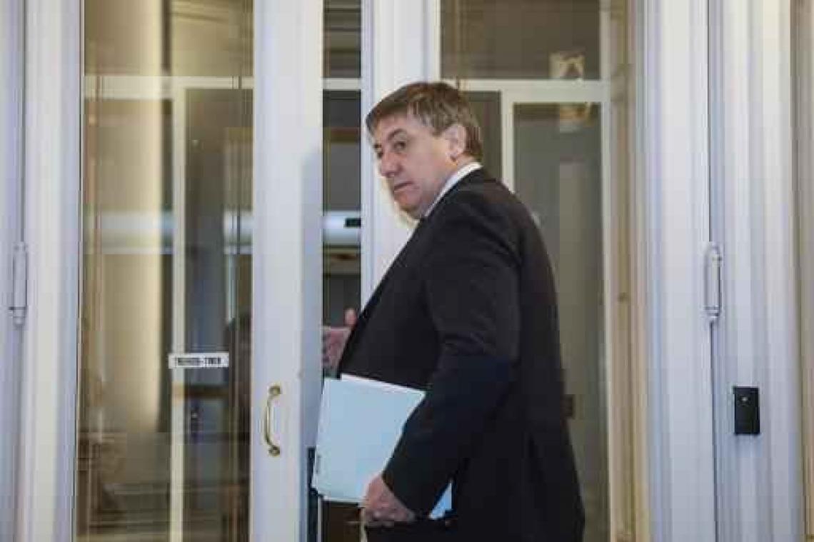 Aanslagen - Jambon hoopt dat dreigingsniveau in "komende maanden" naar 2 kan