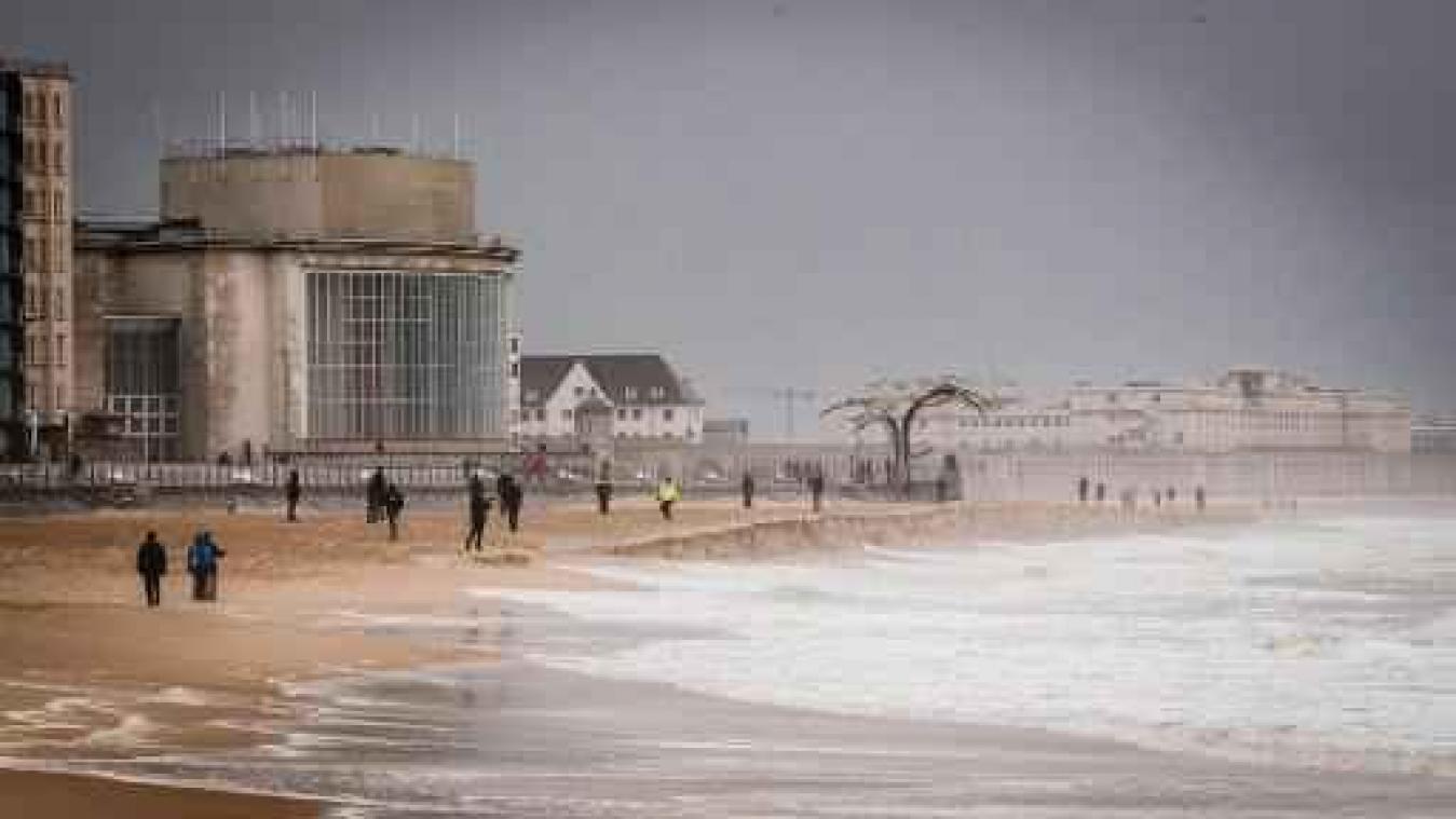 Nieuwjaarsvuurwerk in Oostende afgelast door weersomstandigheden