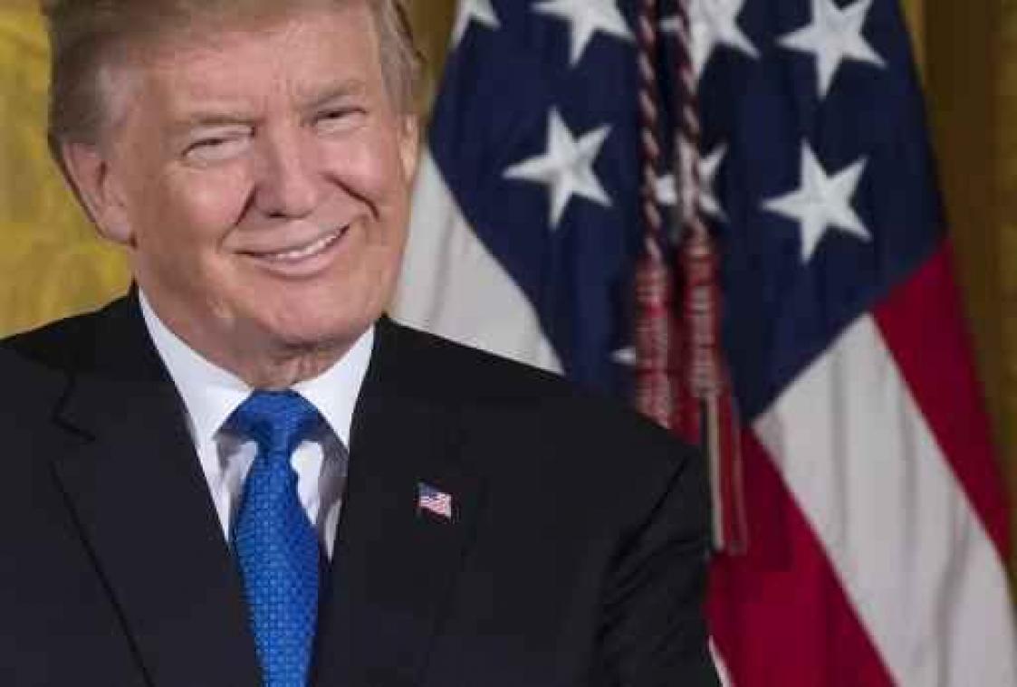 Trump steekt loftrompet op voor zijn eerste jaar in het Witte Huis
