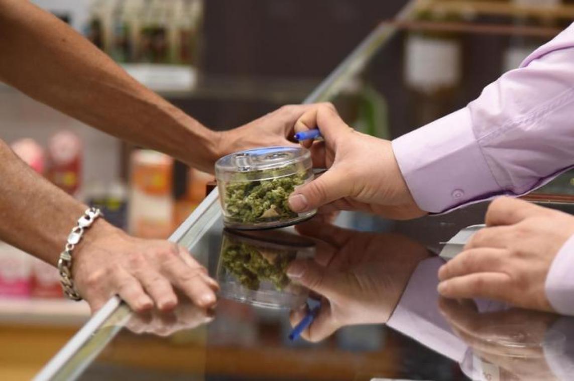 Eerste cannabiswinkels geopend in Californië