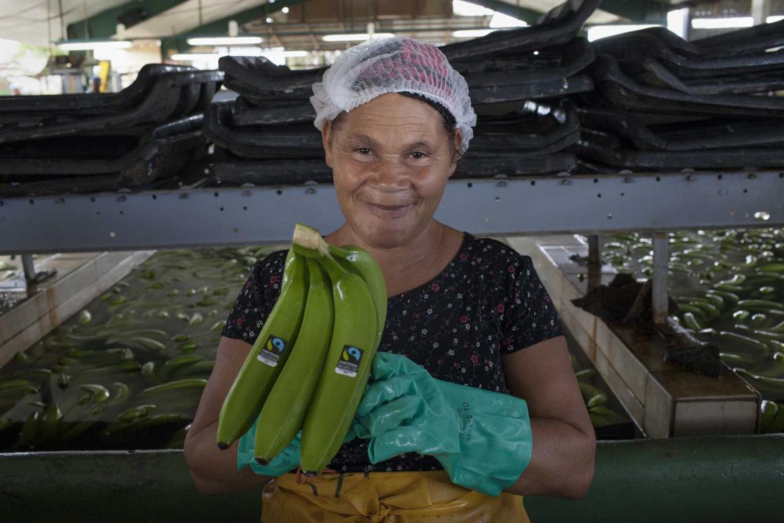 Fairtrade deelt bananen uit in treinstations