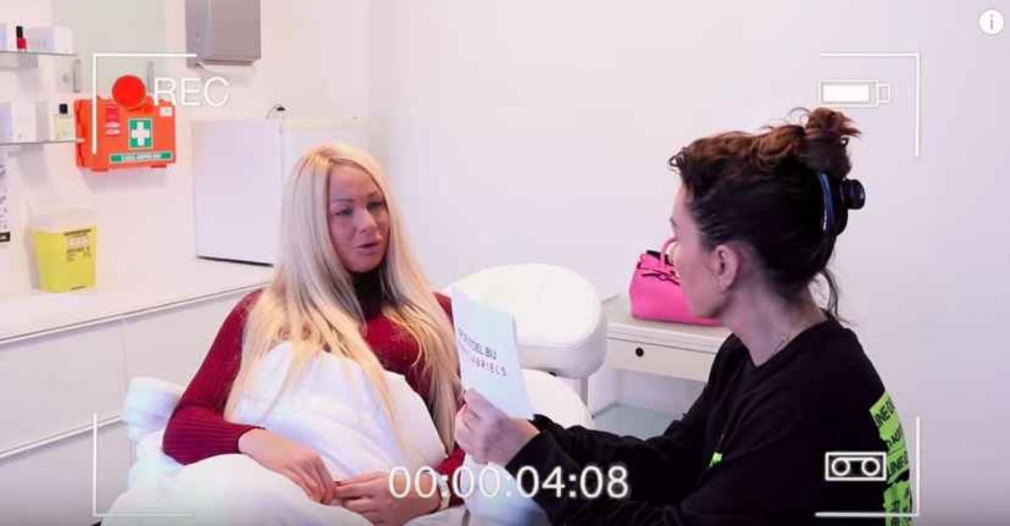 Ooglidcorrectie van Barbie is live te volgen via Instagram