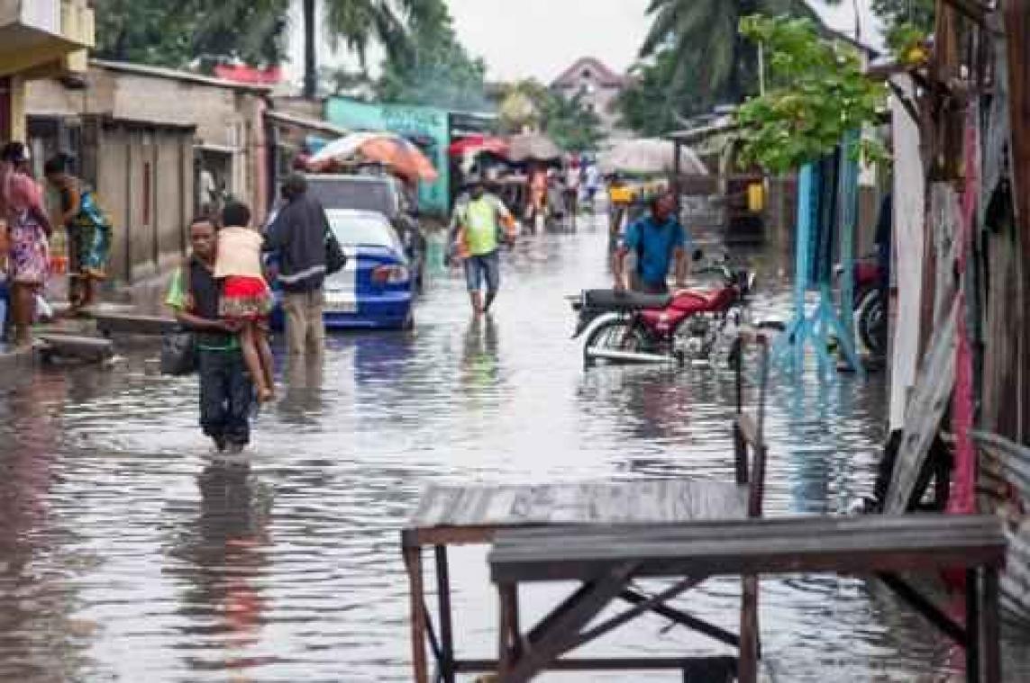 Minstens 24 doden in Kinshasa bij overstromingen