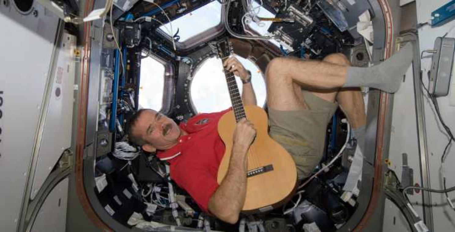 Astronaut brengt eerste ruimte-album uit