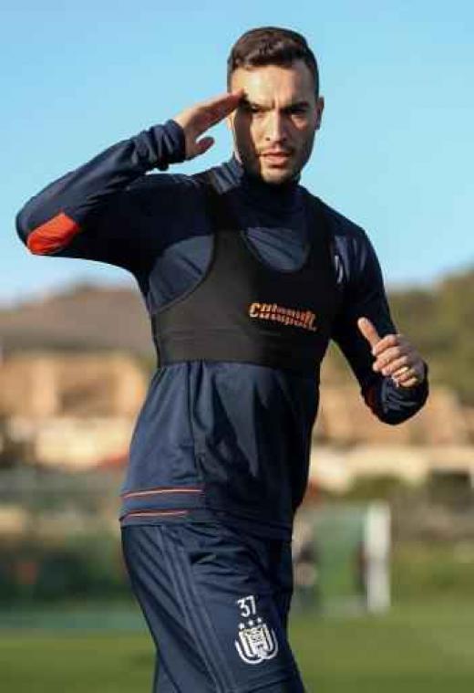 Ivan Obradovic verlaat trainingskamp Anderlecht met scheenbeenblessure