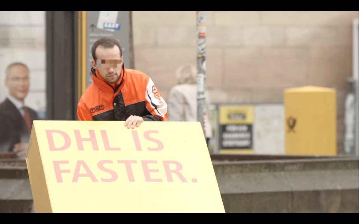 DHL haalt grap uit met de concurrenten