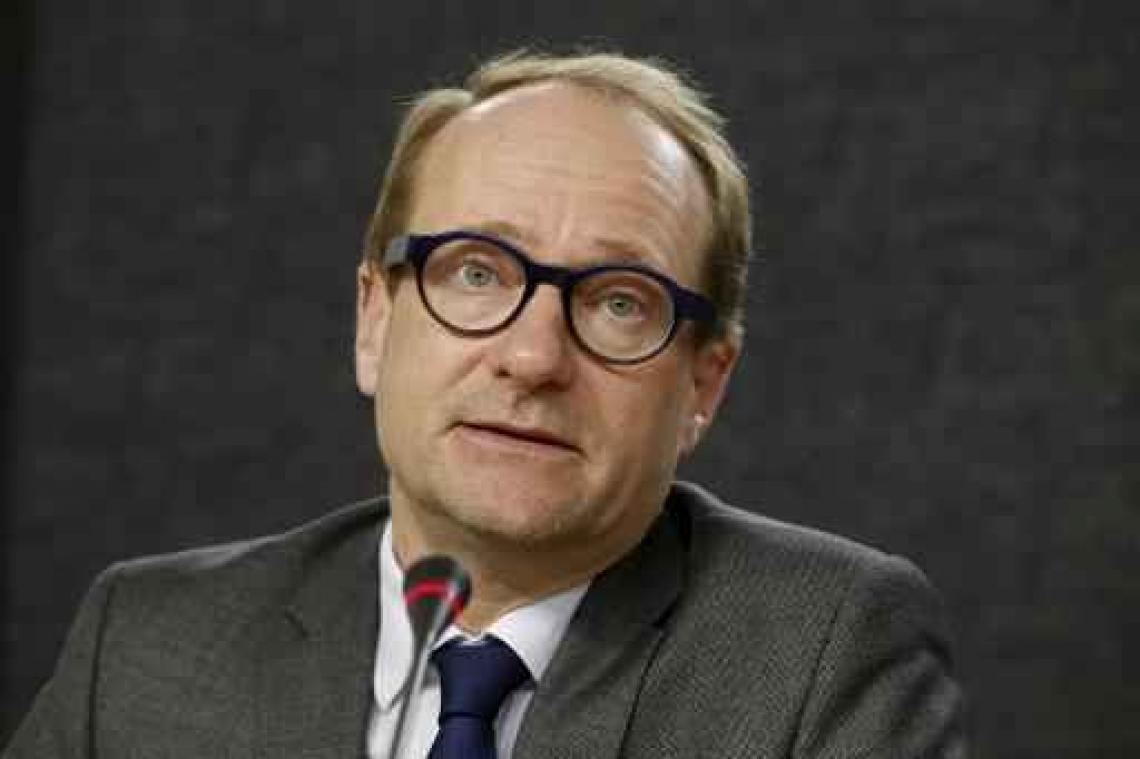 Vlaanderen haalt 350.000 vrachtwagens van de weg