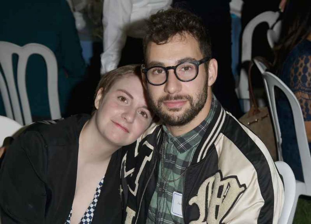Lena Dunham na vijf jaar opnieuw single