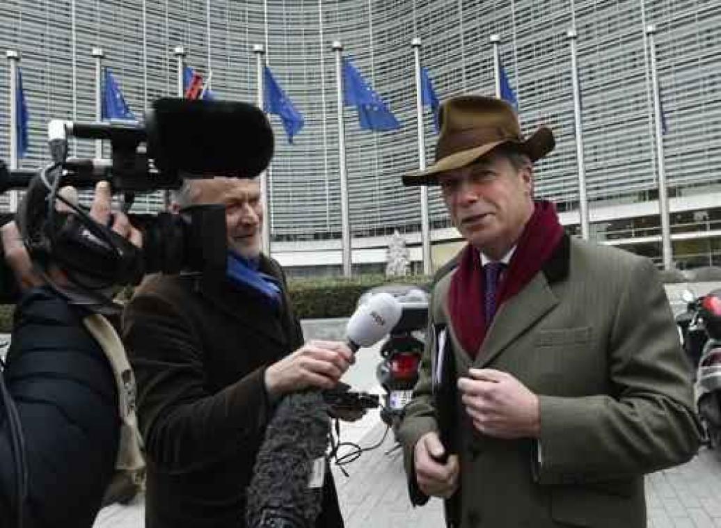 Nigel Farage suggereert mogelijkheid van tweede brexit-referendum