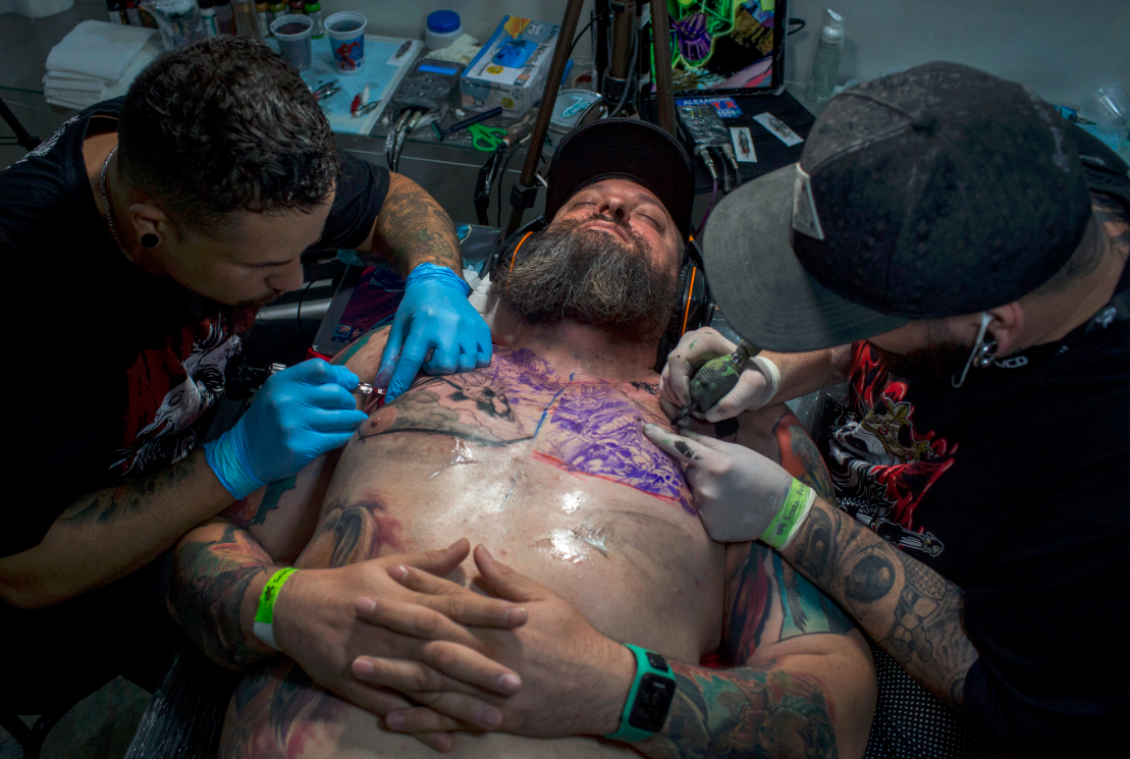 IN BEELD. De Tattoo Week in Rio de Janeiro