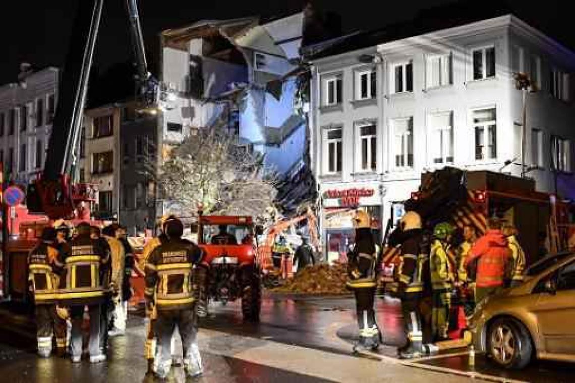 Explosie Antwerpse Paardenmarkt: twee dodelijke slachtoffers vanonder puin gehaald