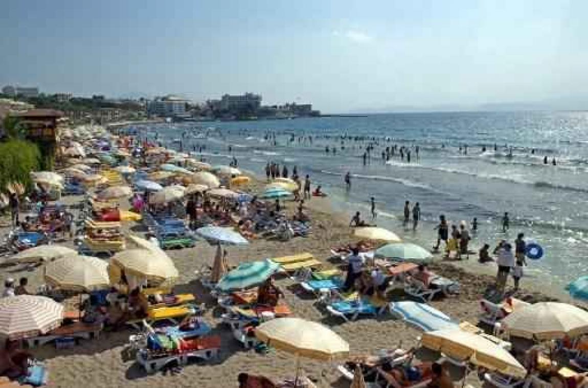 Bijna 330.000 Belgen meldden vakantie aan Buitenlandse Zaken