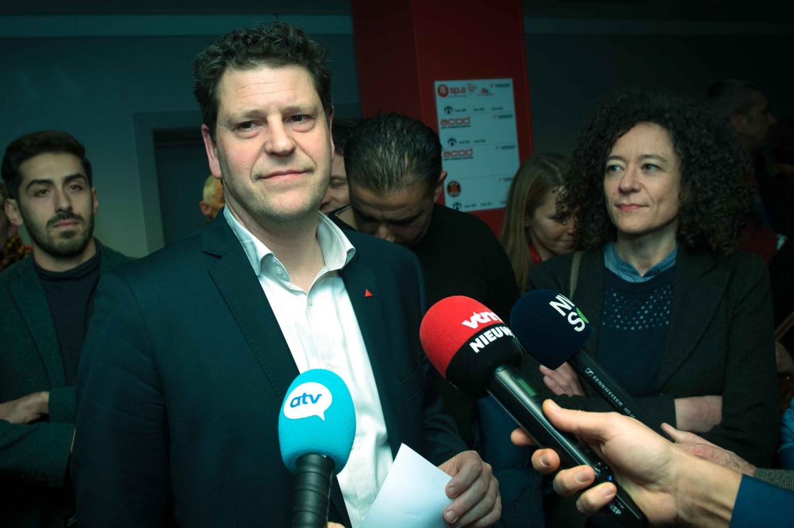 Sp.a weigert het ontslag van Tom Meeuws