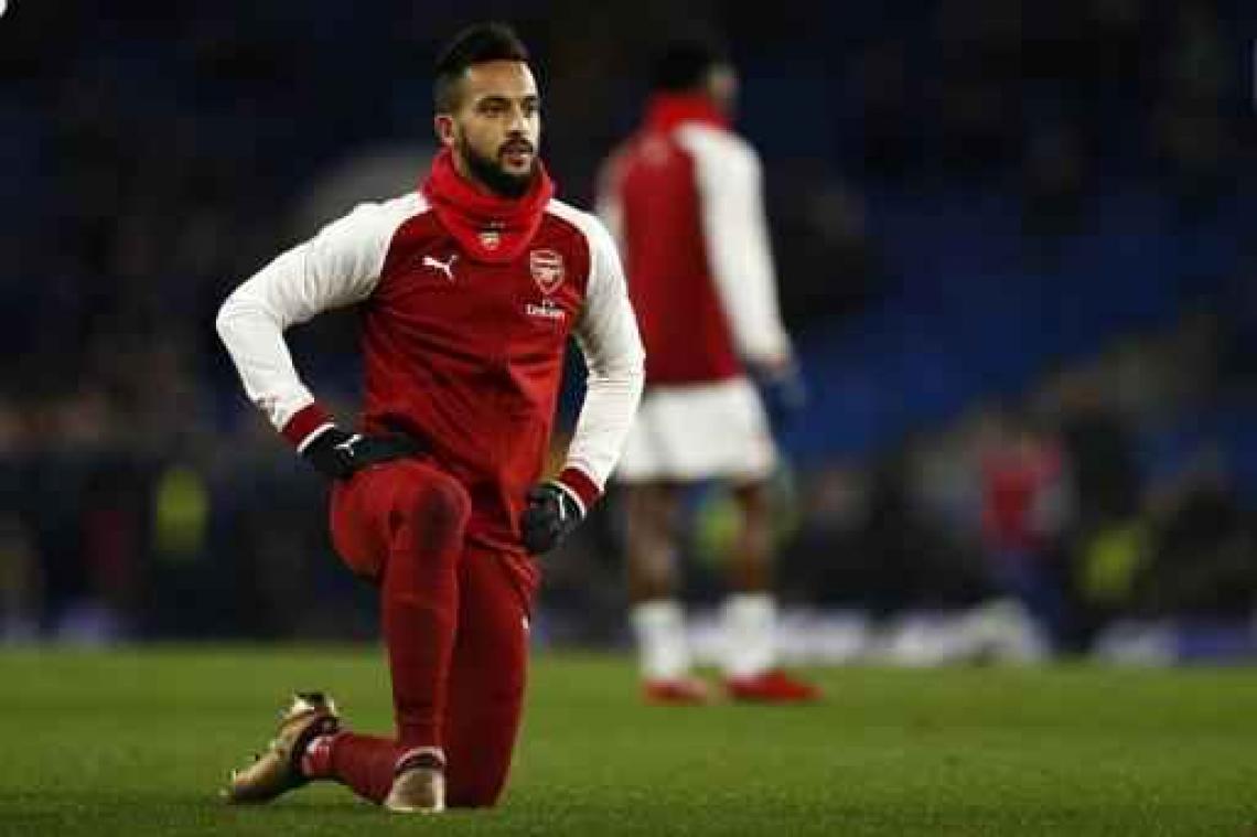 Theo Walcott ruilt Arsenal voor Everton