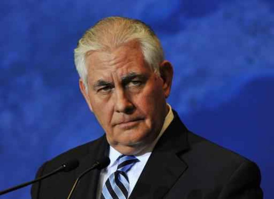 Tillerson laat tweets van Trump afprinten