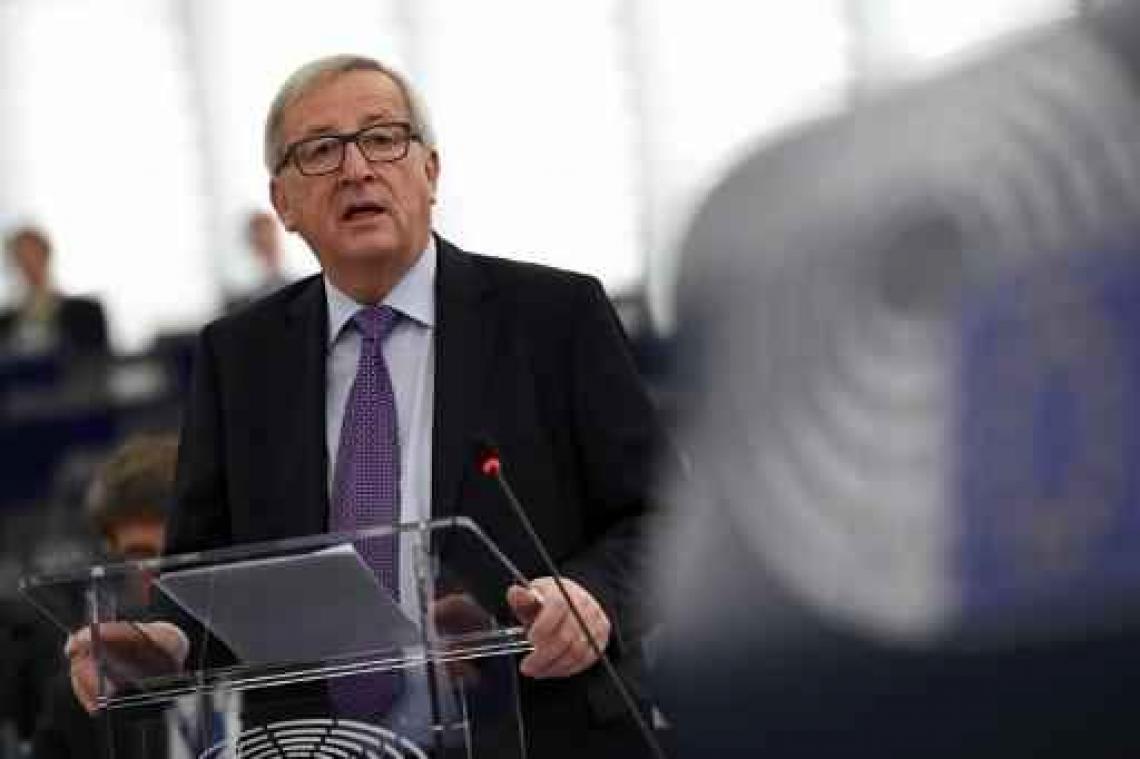 Zieke Juncker zegt deelname in Davos af