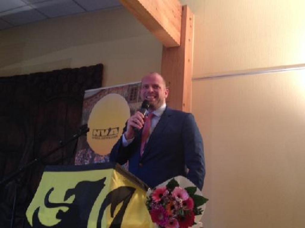 VERKIEZINGEN18 - Nieuwjaarsreceptie N-VA-Lubbeek: Francken wil actief blijven in regering