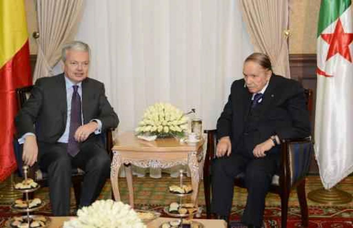 Reynders in Algerije - Reynders oppert om imams op te leiden in Algerije en Marokko