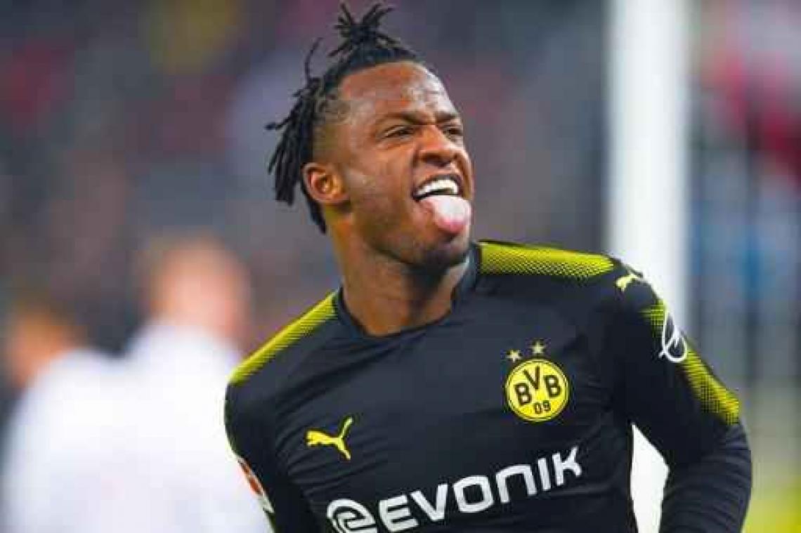 Belgen in het buitenland - Batshuayi bezorgt Borussia Dortmund de zege bij zijn debuut