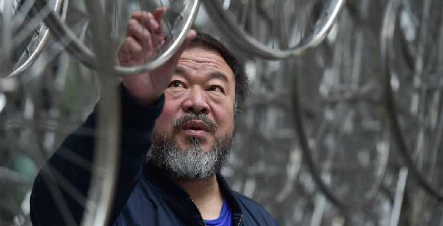 AI Weiwei ontvangt legoblokjes uit alle hoeken van de wereld