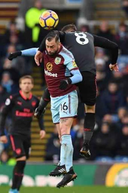 Burnley-manager Sean Dyche bevestigt dat Steven Defour WK "waarschijnlijk" mist