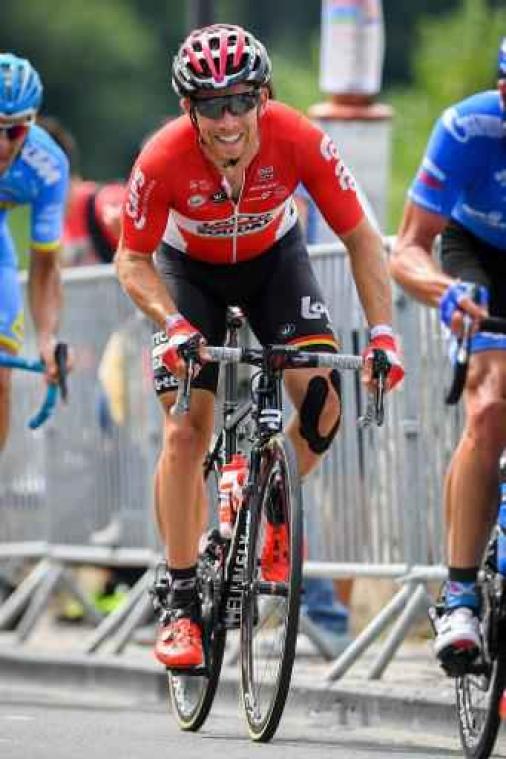 Sean De Bie sprint naar zege in Frankrijk