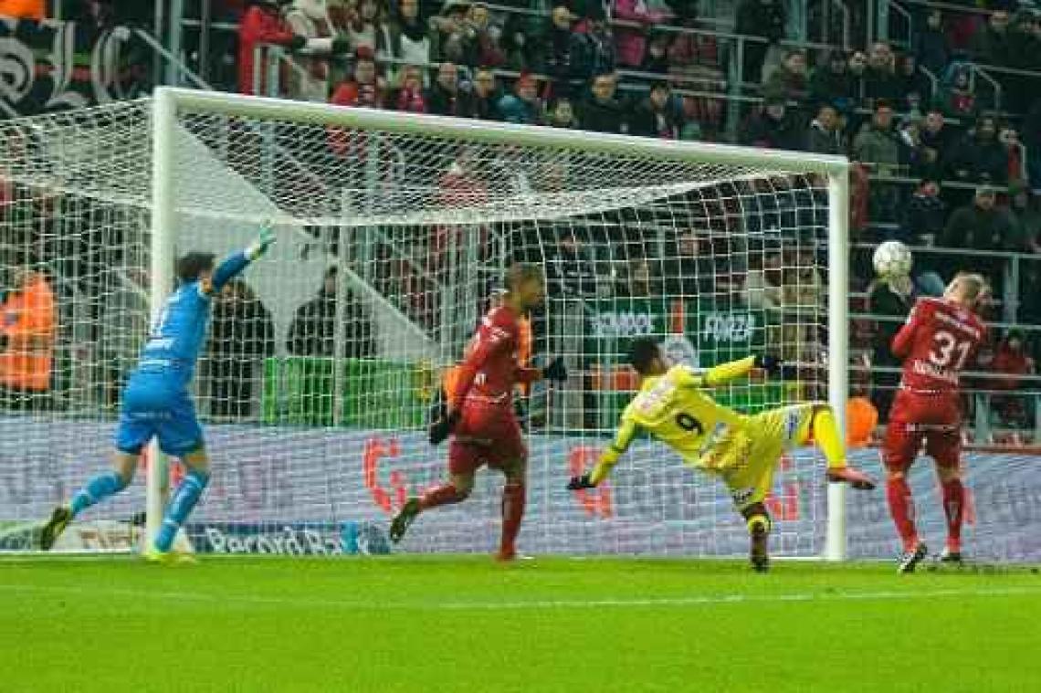 Jupiler Pro League - Zulte Waregem en Oostende sluiten speeldag af met gelijkspel