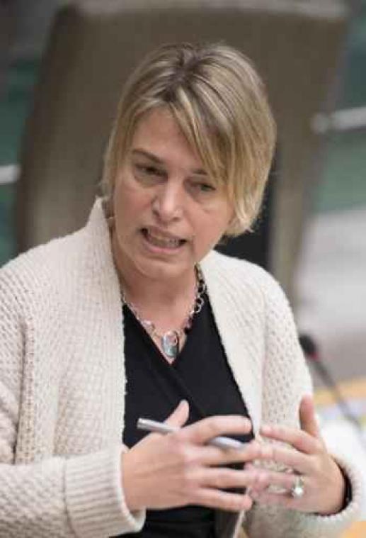 Minister Schauvliege lanceert Dikketruiendag in Destelbergen