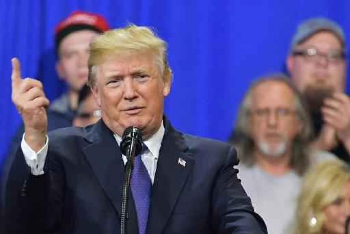 State of the Union - Trump beschuldigt Democraten die niet applaudisseerden van verraad