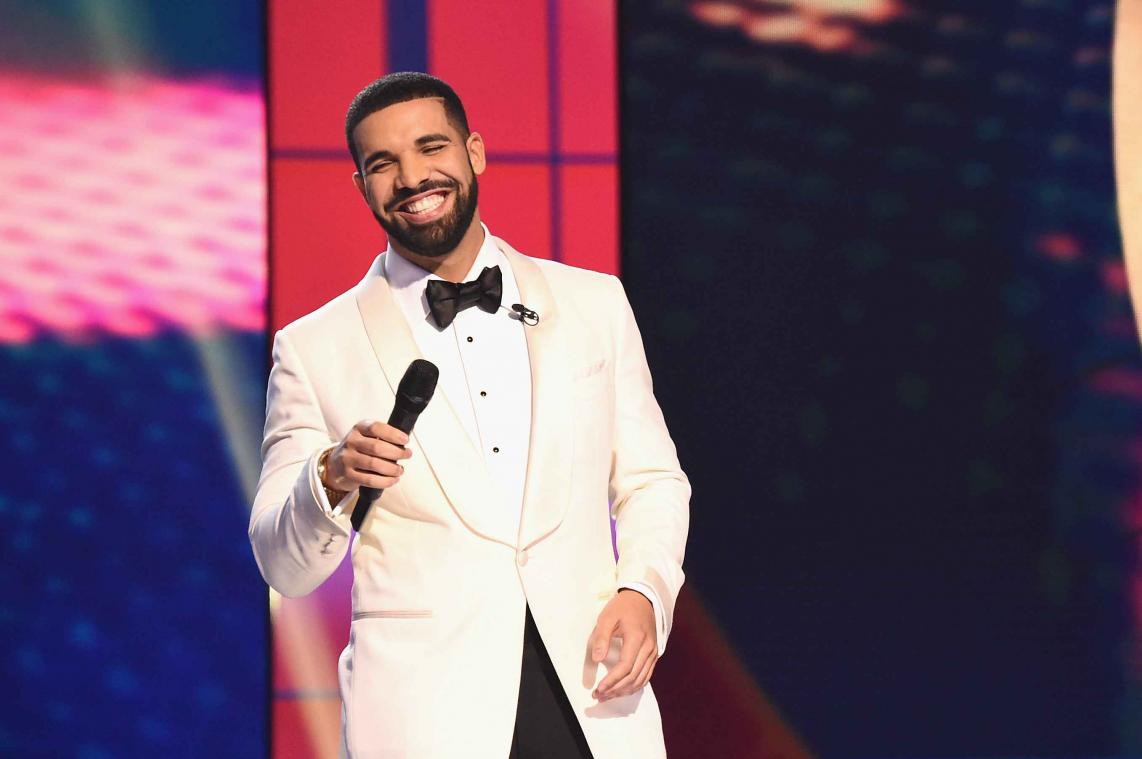 Drake zet middelbare school op stelten