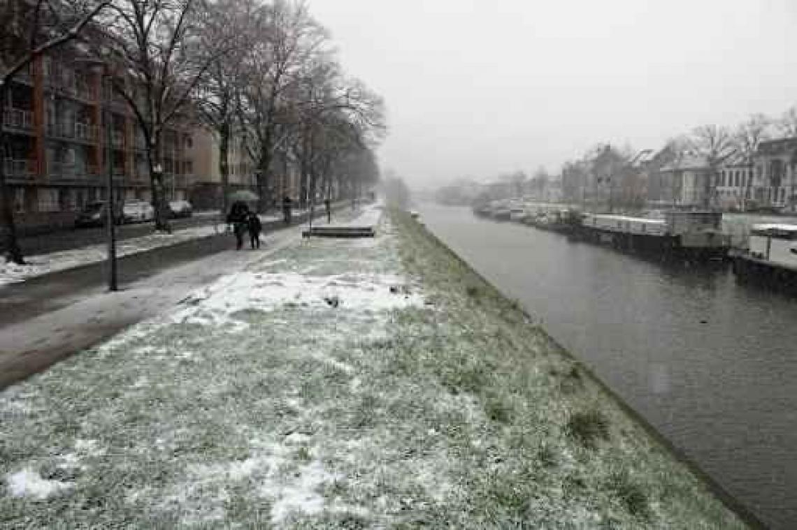 Sneeuw - Kans op gladde wegen blijft