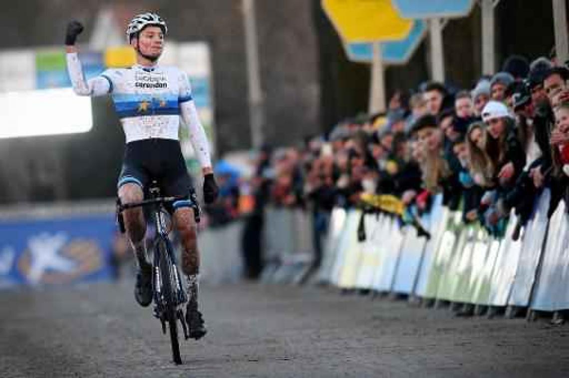 DVV Trofee - Lille - Mathieu van der Poel soleert naar 27e zege