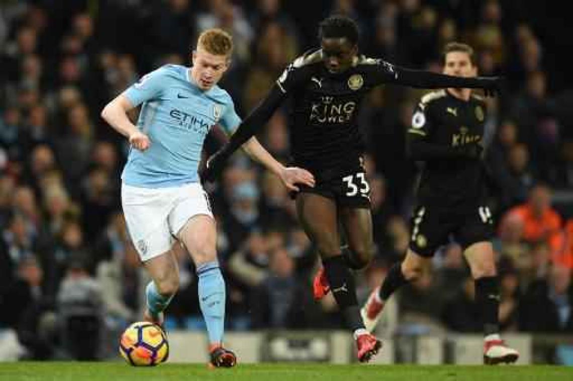 Belgen in het buitenland - IJzersterke De Bruyne helpt City aan winst met drie assists