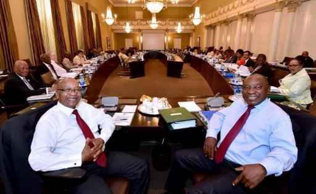 Jacob Zuma op weg naar uitgang - Maandag speciale bijeenkomst van top van het ANC