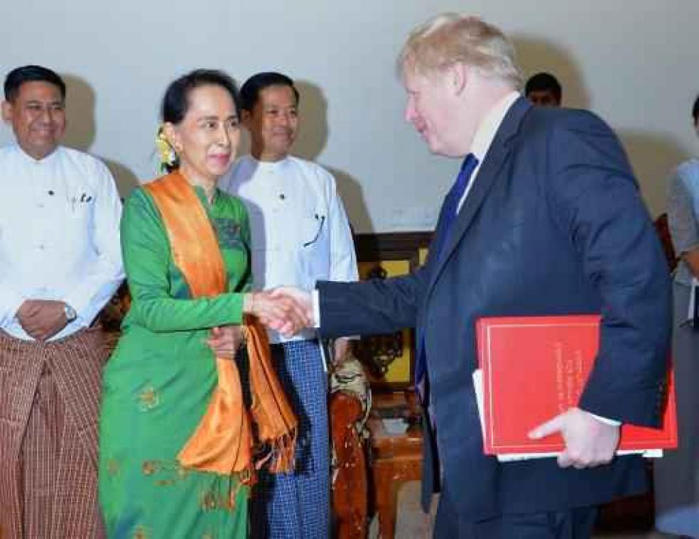 Geweld tegen Rohingya - Boris Johnson bepleit in Myanmar "onafhankelijk onderzoek" naar geweld