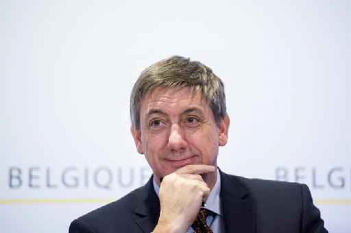 Groep advocaten wil dat premier Michel Jambon op het matje roept