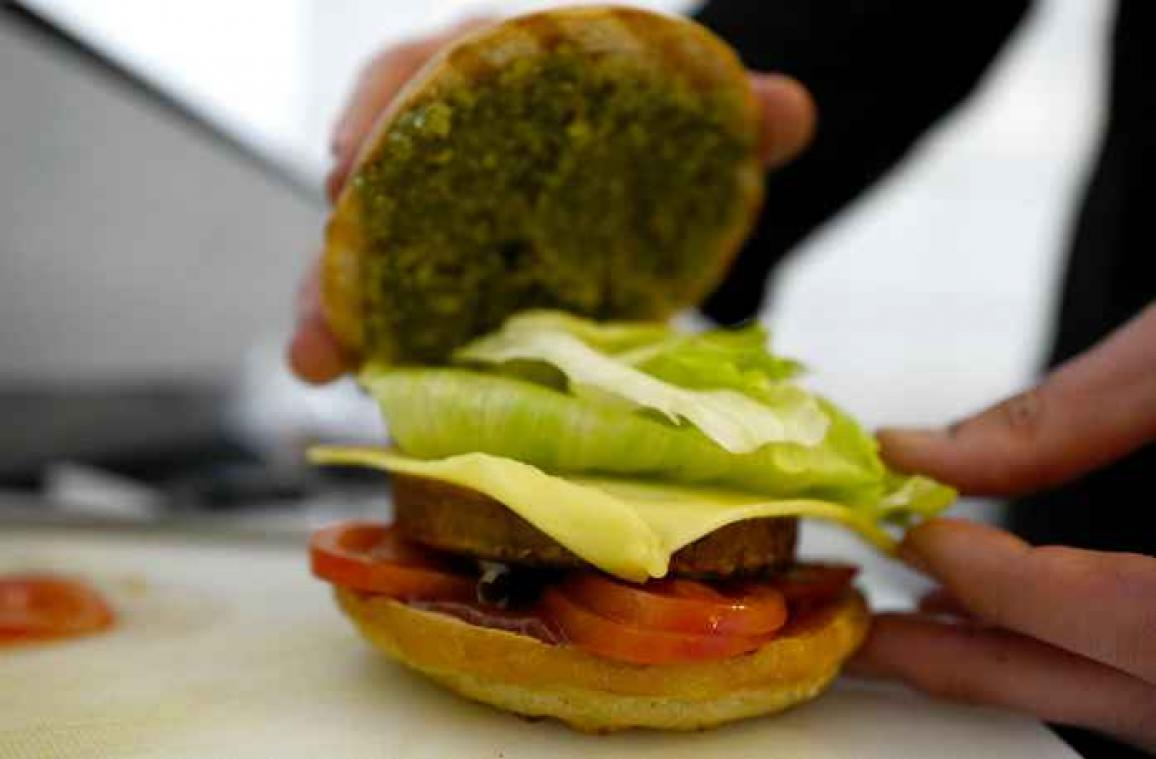 Met deze trucjes maak je junkfood gezonder