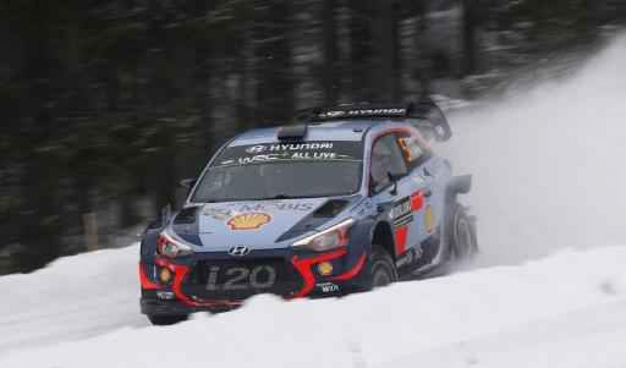 Thierry Neuville rijdt naar zege in Rally van Zweden