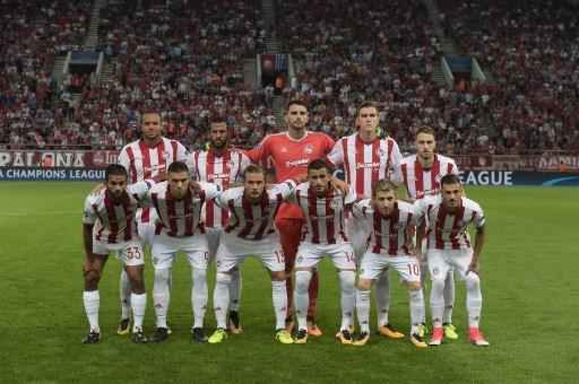Belgen in het buitenland - Vadis Odjidja bezorgt Olympiakos de zege