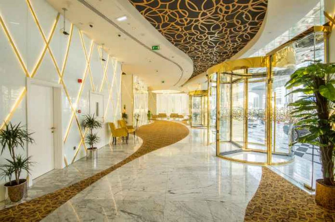 IN BEELD. Hoogste hotel ter wereld is officieel open