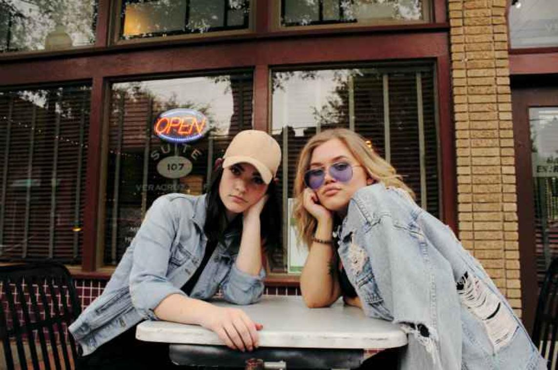 Tinder voor besties is nu ook in België gelanceerd