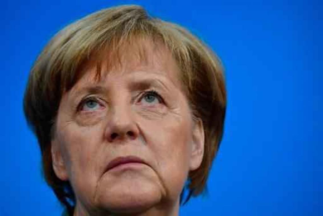 Merkel stelt haar ministers voor